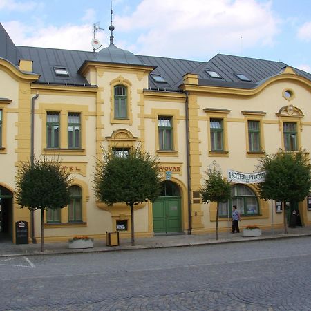 Pivovarsky Hotel Kojetín Extérieur photo